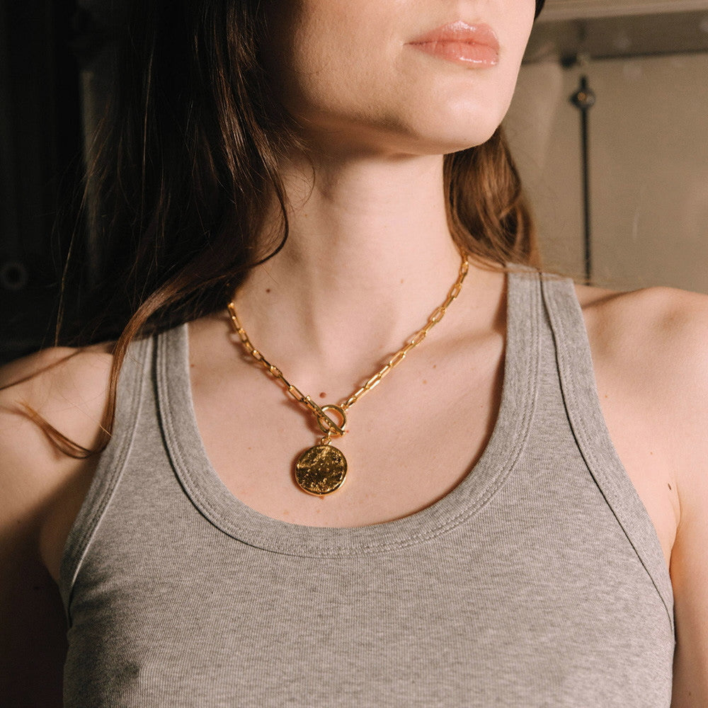 (Pre-Order) Velatti Medallion Necklace