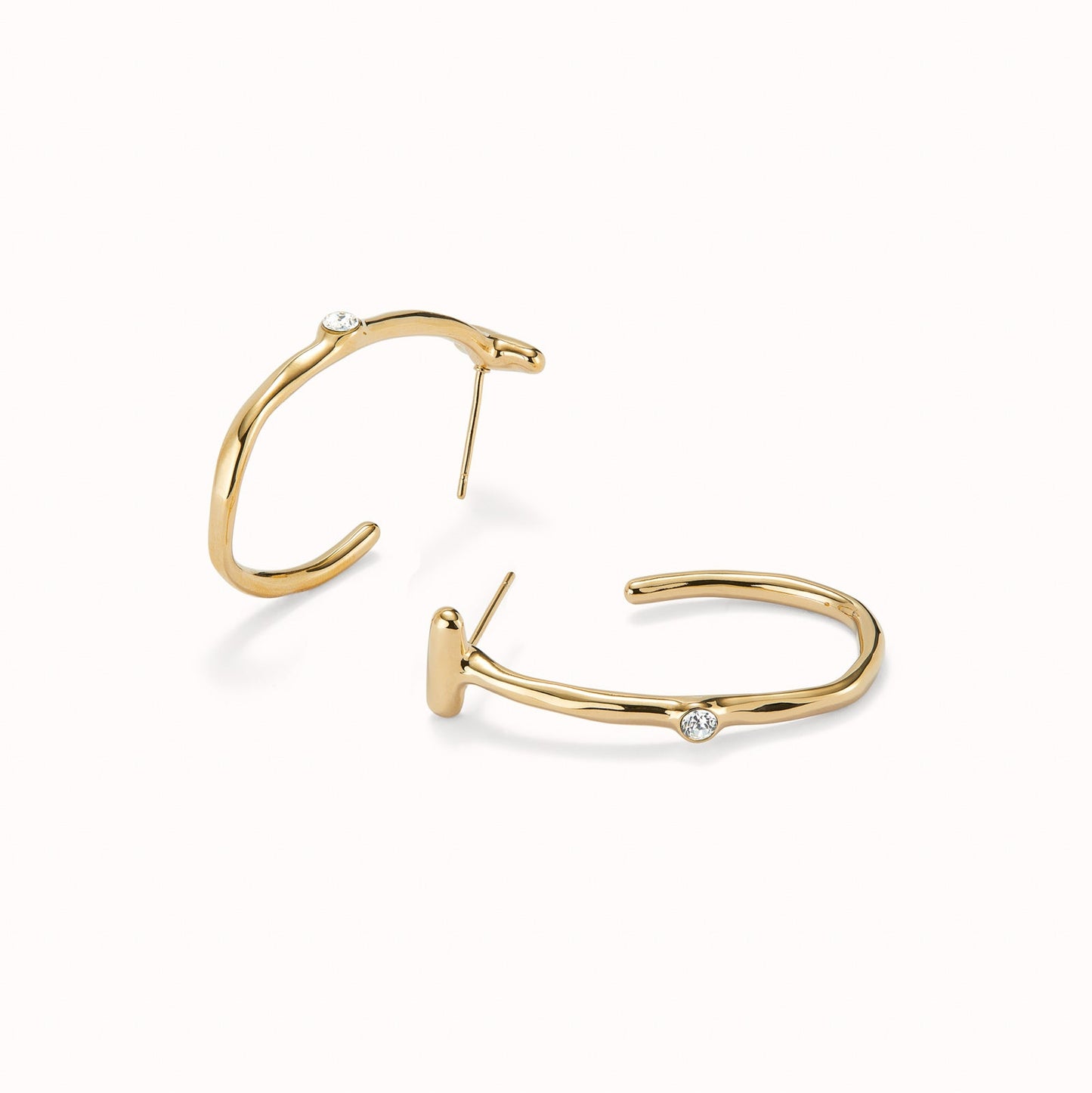 UNOde50 T Hoop Earrings with White Topaz
