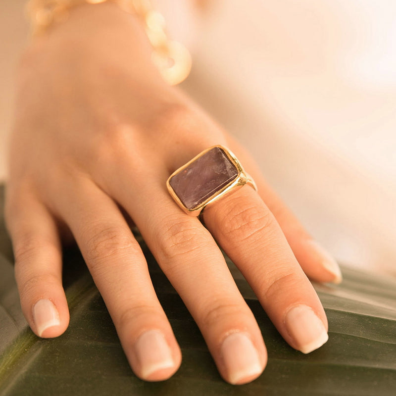 Velatti Rect Amethyst Ring