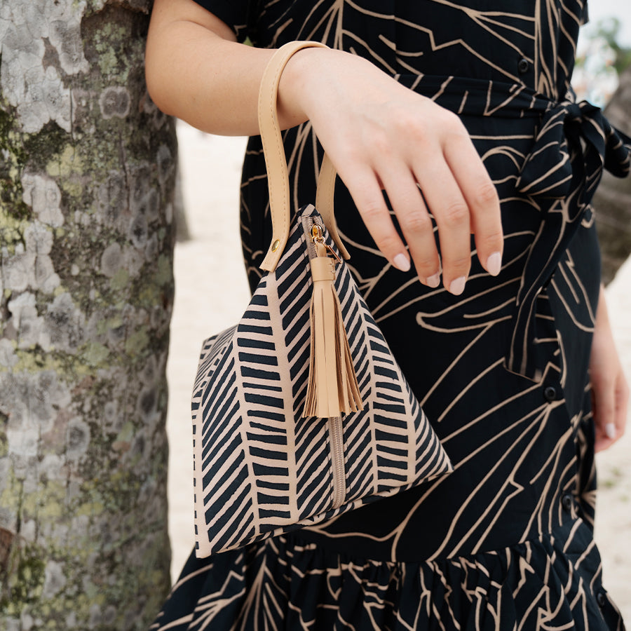 Batik Boutique Ketupat Bag - Black Banana Leaf