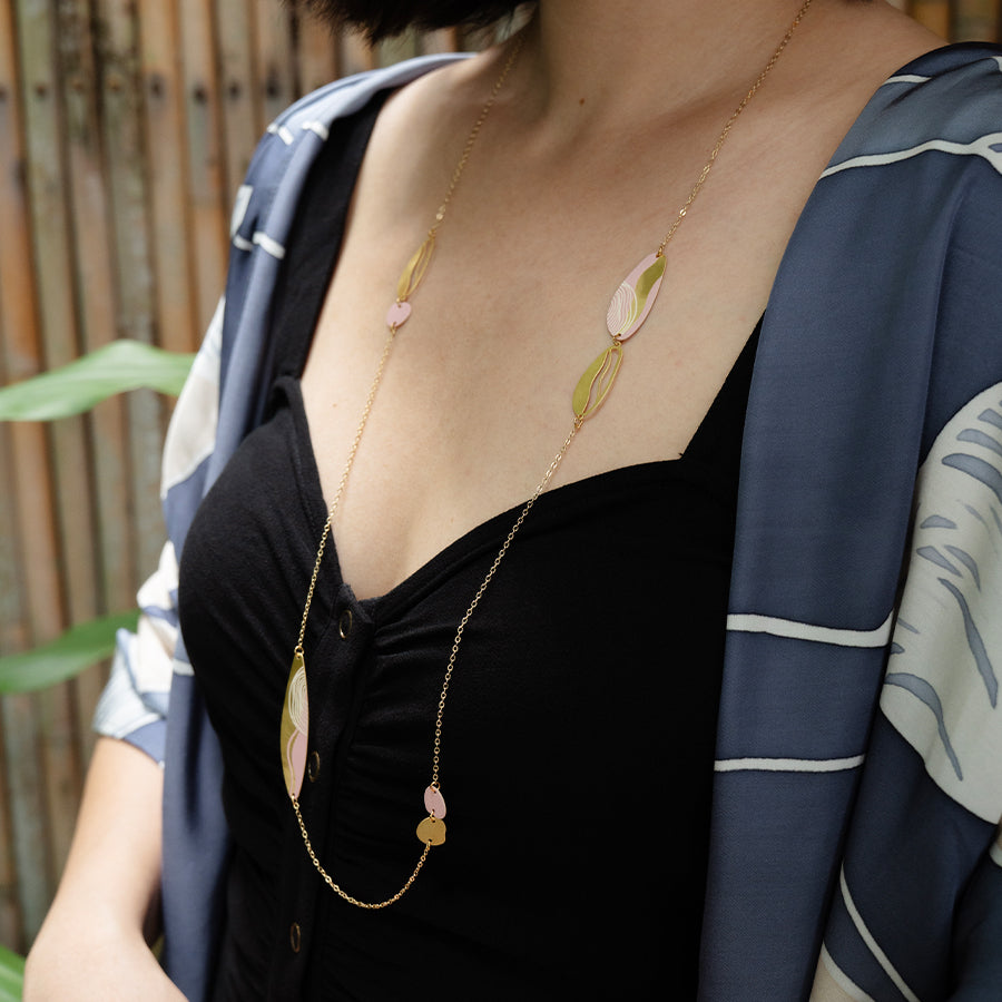 Dawn Bukit Necklace