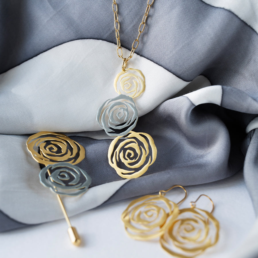 Rose Necklace