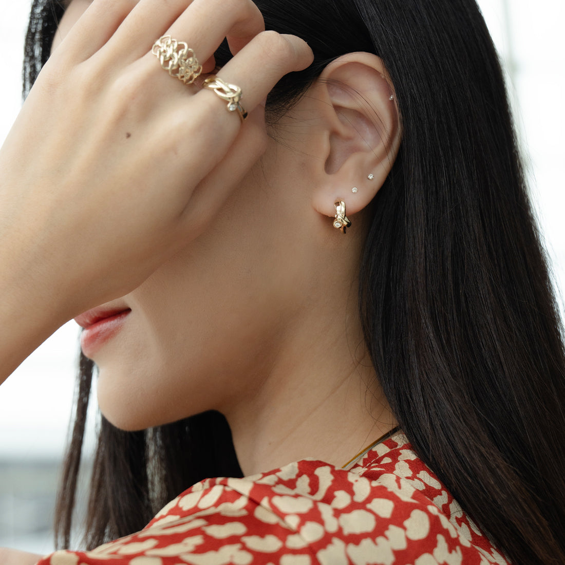 Intertwined Hoops