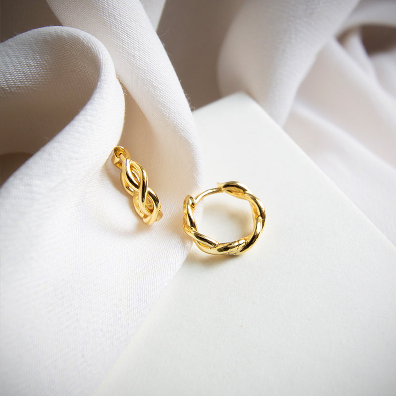 Twisted Medium Hoops
