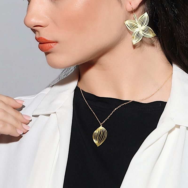 RAS Life Short Pendant Necklace