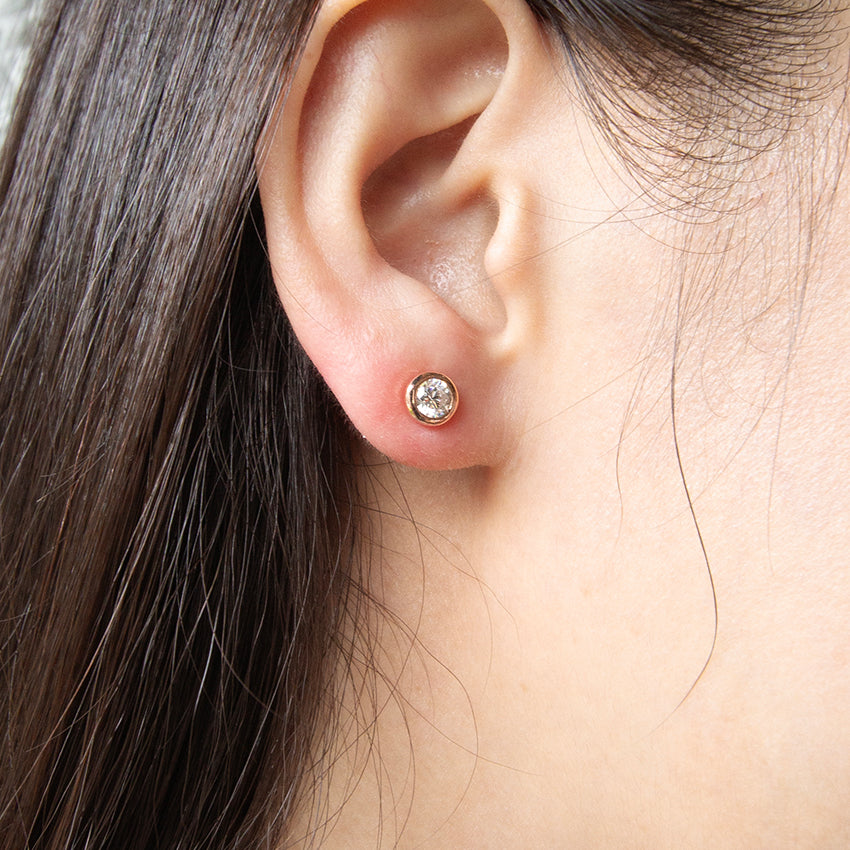 Radiant Studs