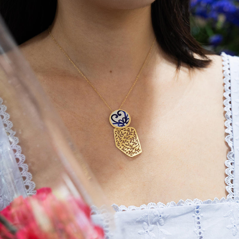 RAS Porcelana Azul Drop Square Necklace