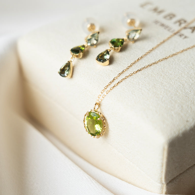 Peridot Oval Necklace
