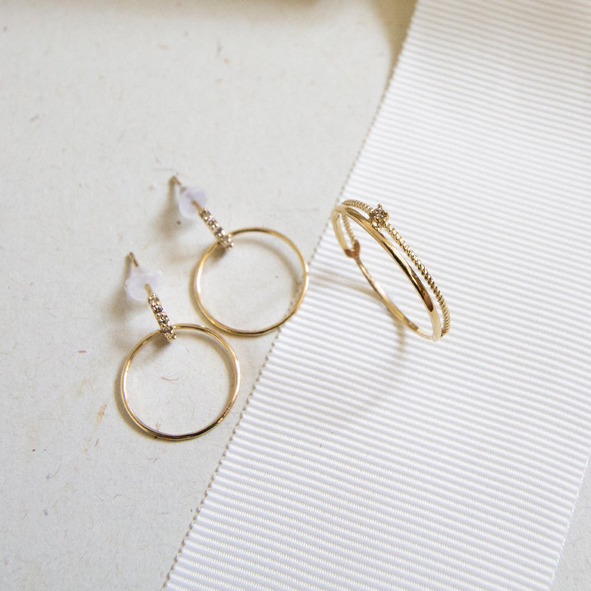 Diamond Circle 10k Gold Studs