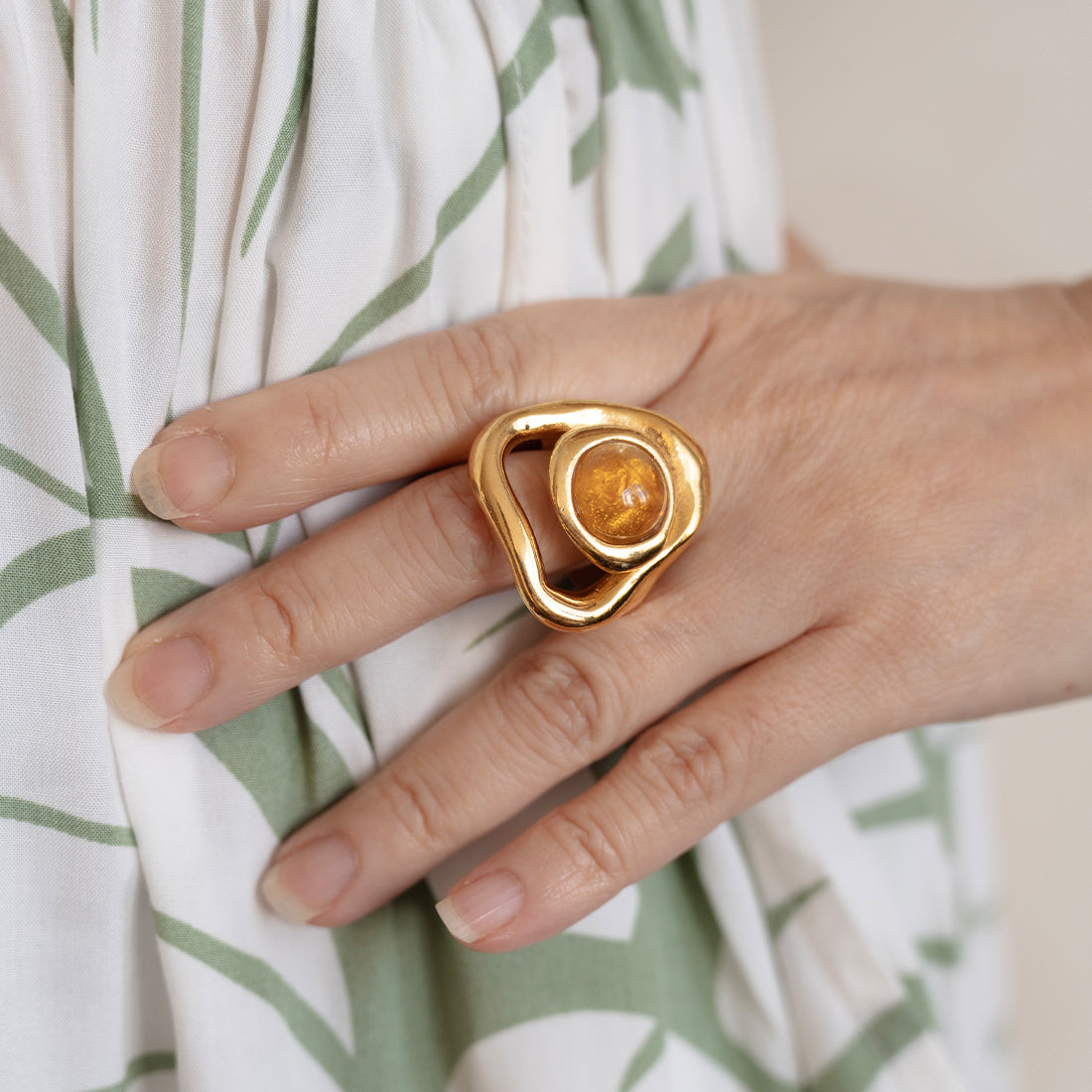 Velatti Trilunal Ring