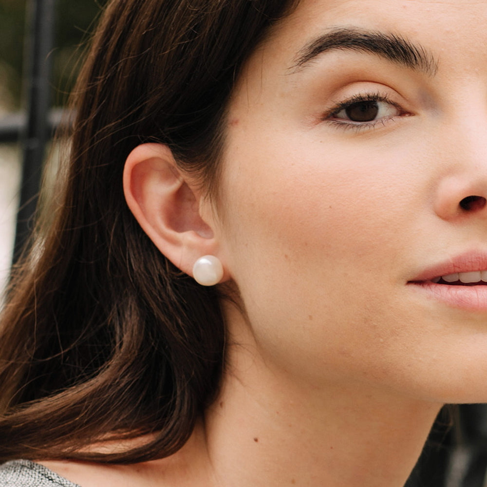 Velatti Freshwater Pearl Studs