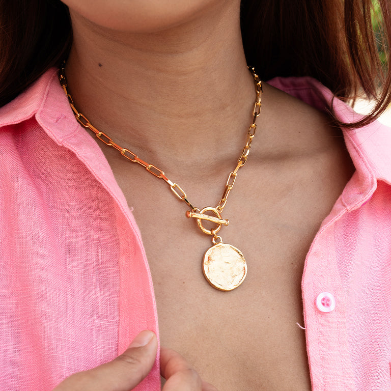 (Pre-Order) Velatti Medallion Necklace