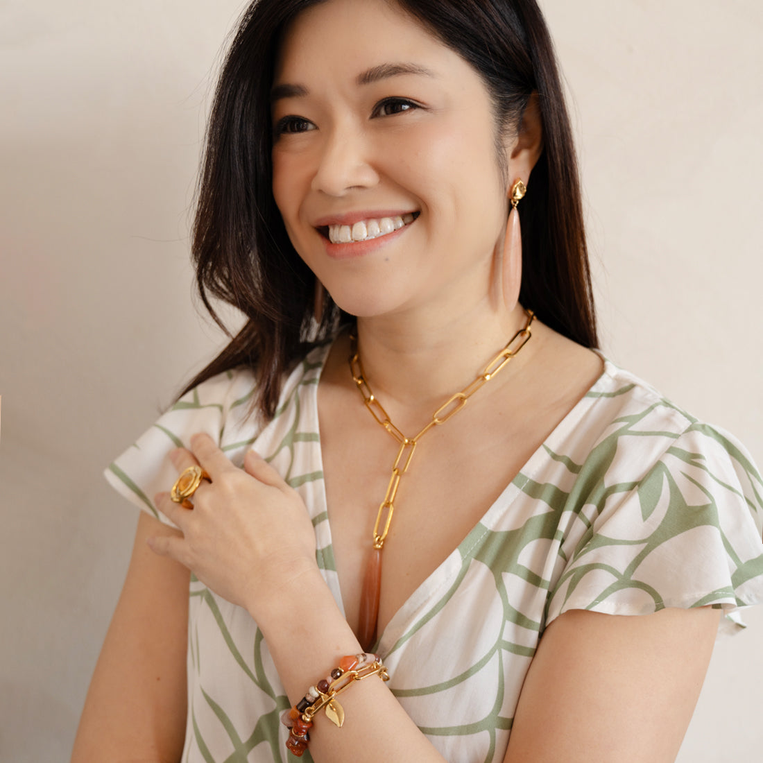 Velatti Links Necklace with Teardrop Gem