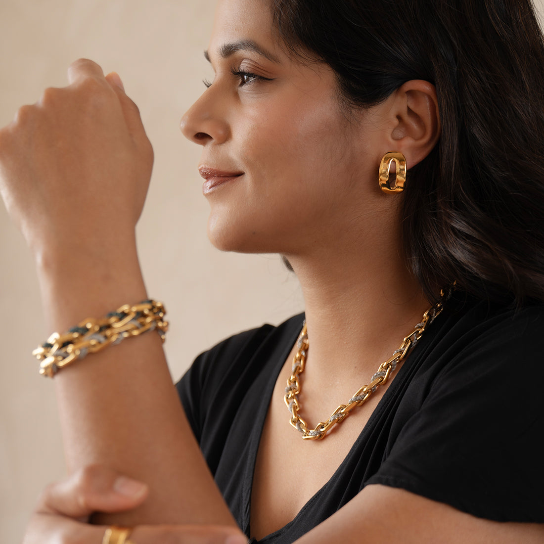 Velatti Threaded Link Necklace with Silver Threads