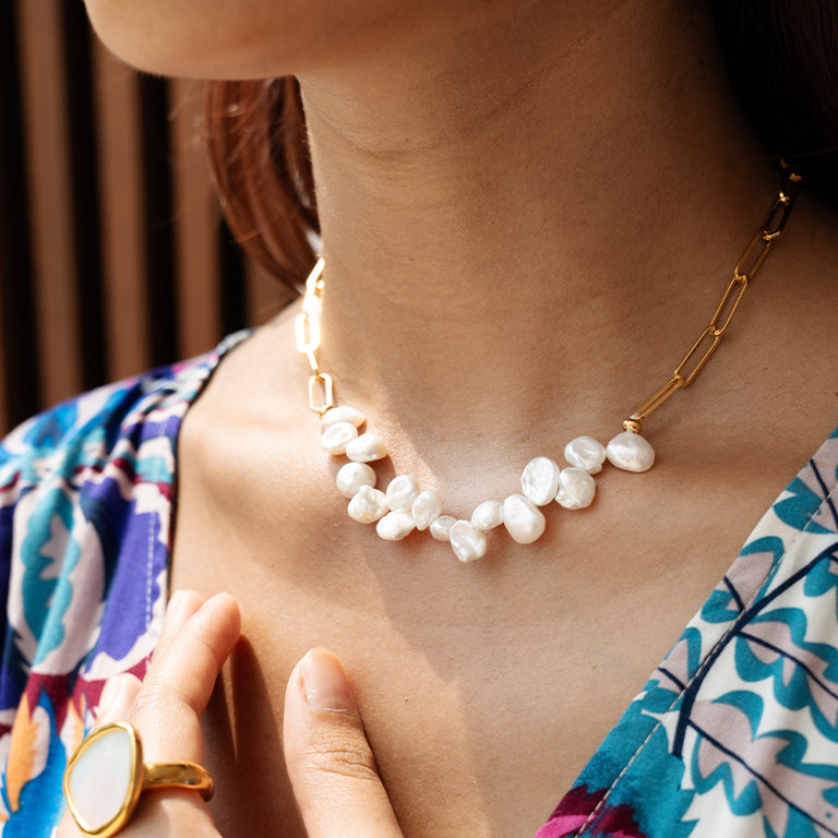 Velatti Cluster Pearl Link Necklace