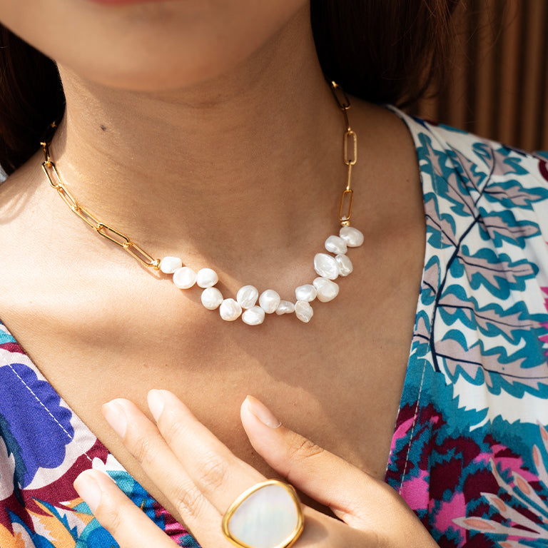 Velatti Cluster Pearl Link Necklace