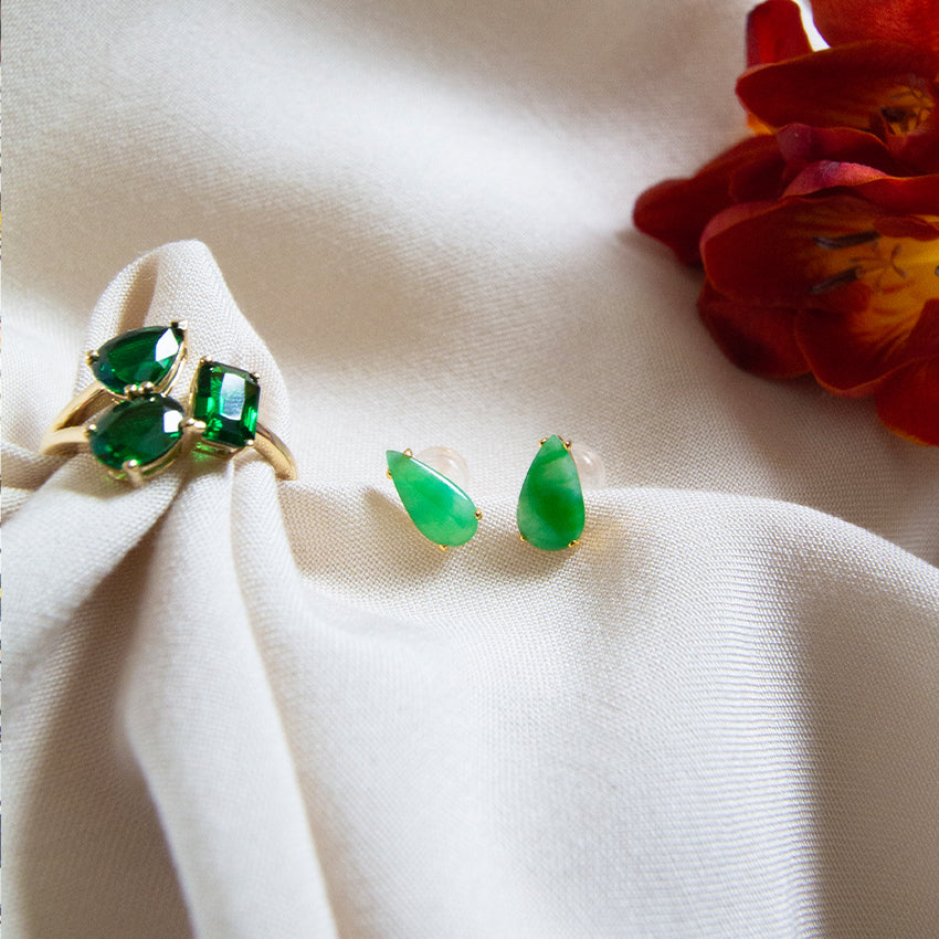 Pear Shape Jade 18k Gold Studs