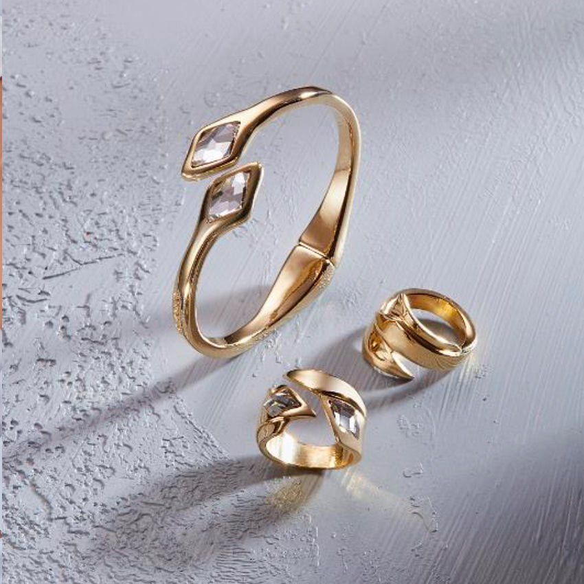 UNOde50 Superstition Ring with Swarosvki Crystals