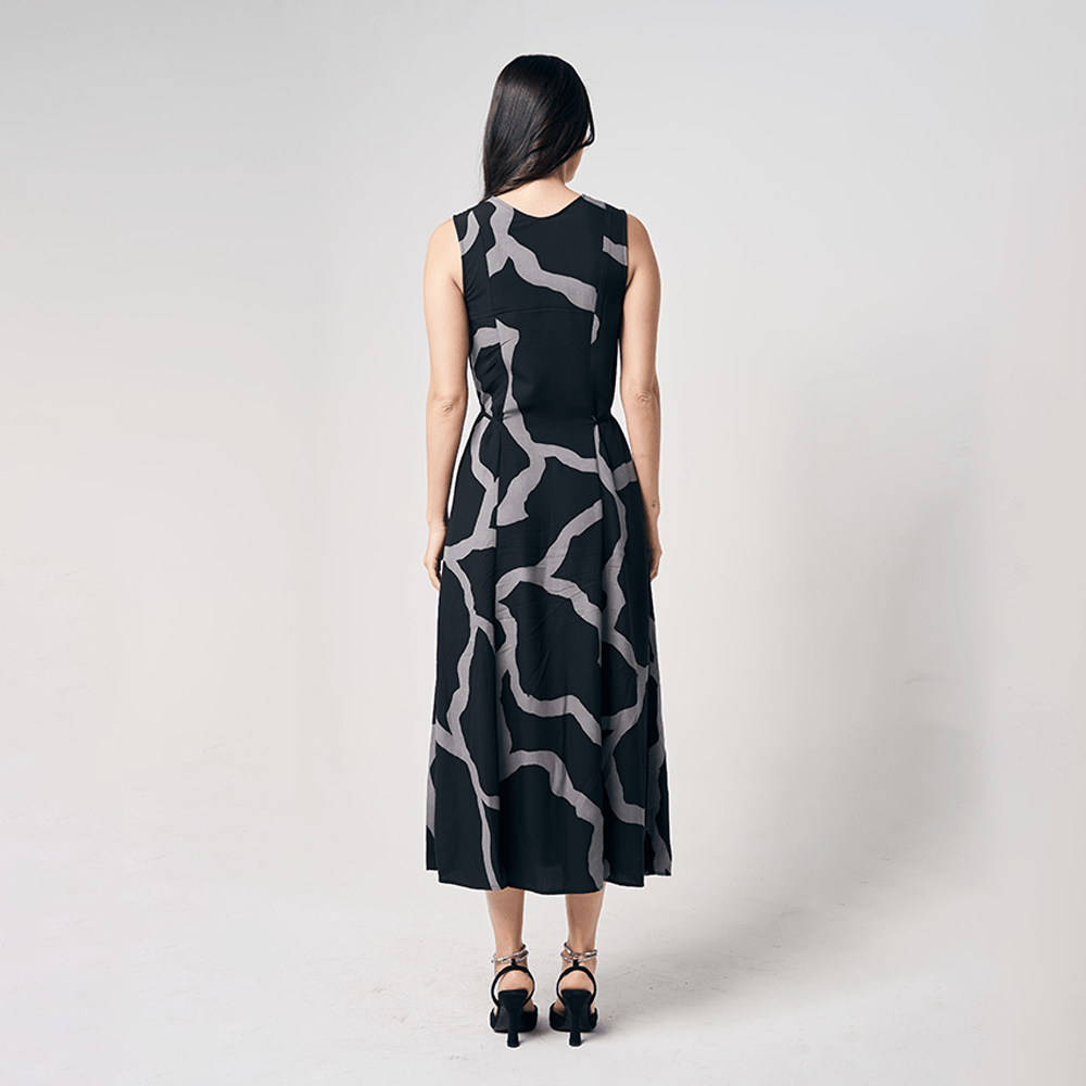 Batik Boutique Maxi Dress - Jet Chain