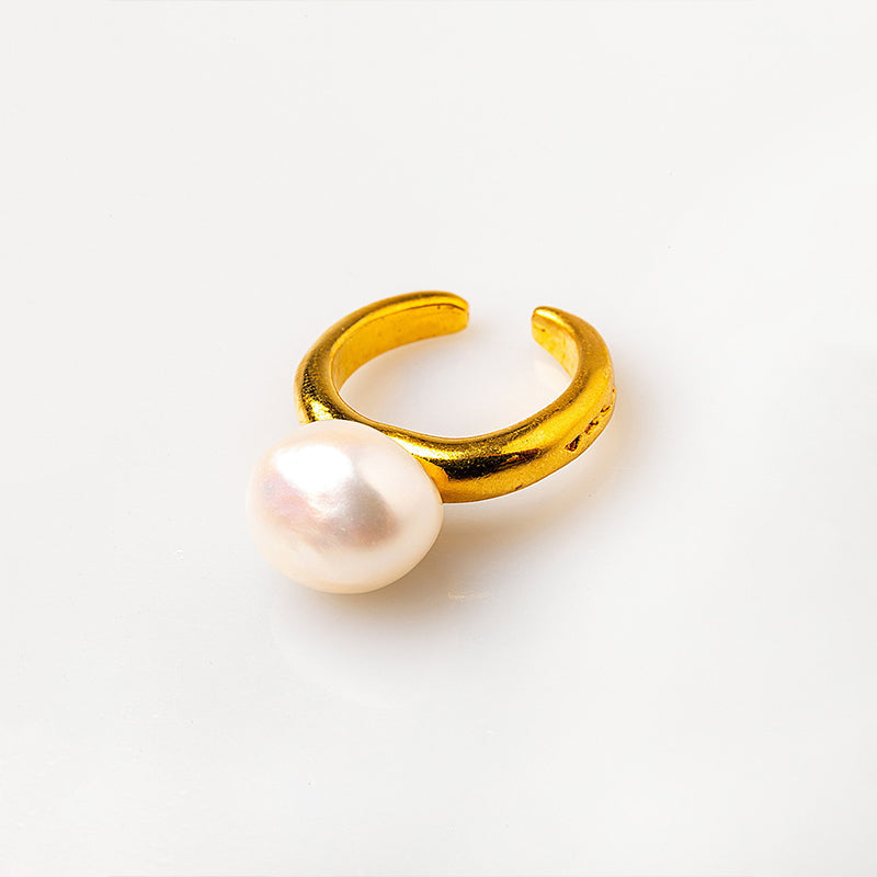 Velatti Single Pearl Ring