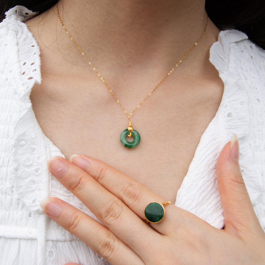 Jade Donut with Siting Cat 18k Gold Pendant