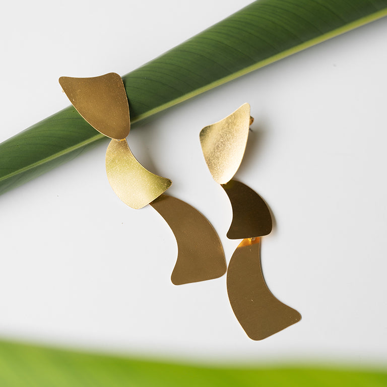 Contour Overlap Earrings