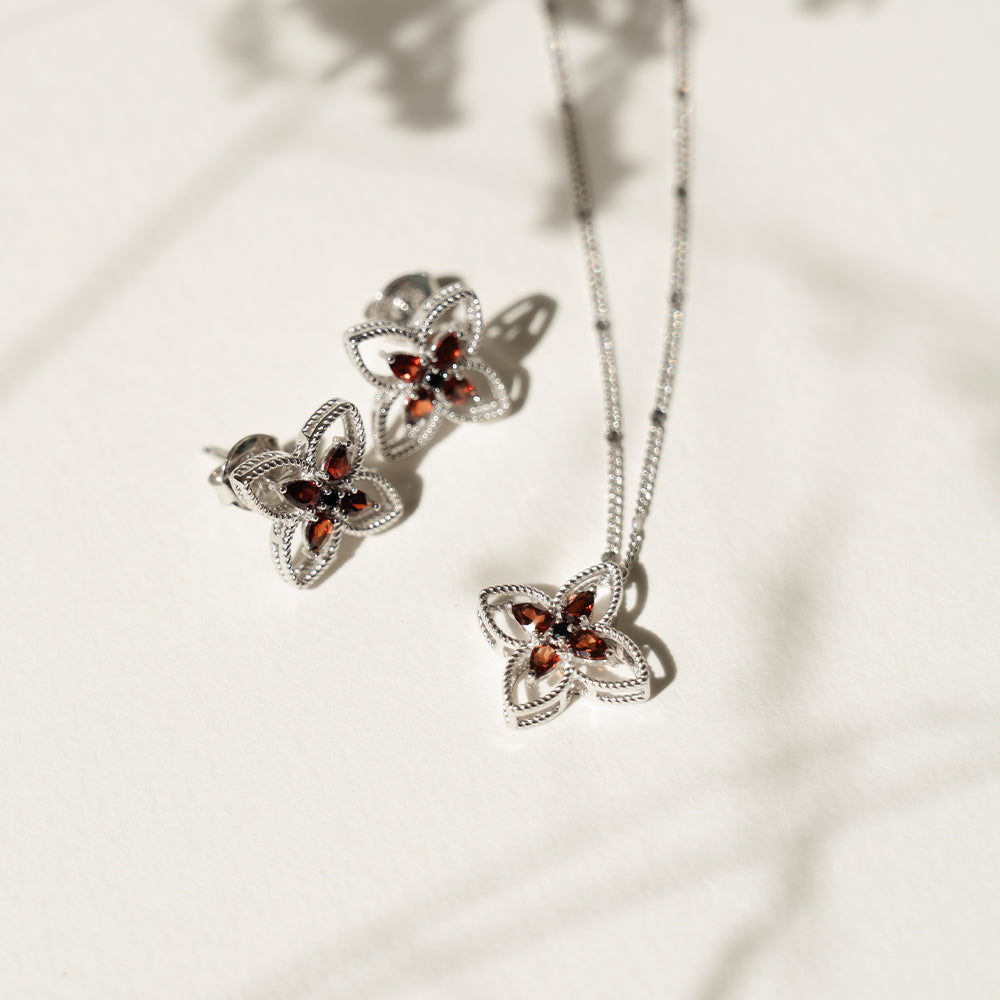 Ember Bloom Necklace