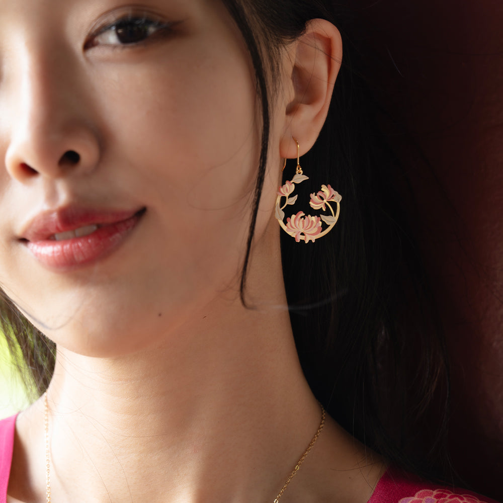 Chrysanthemum Season Earrings