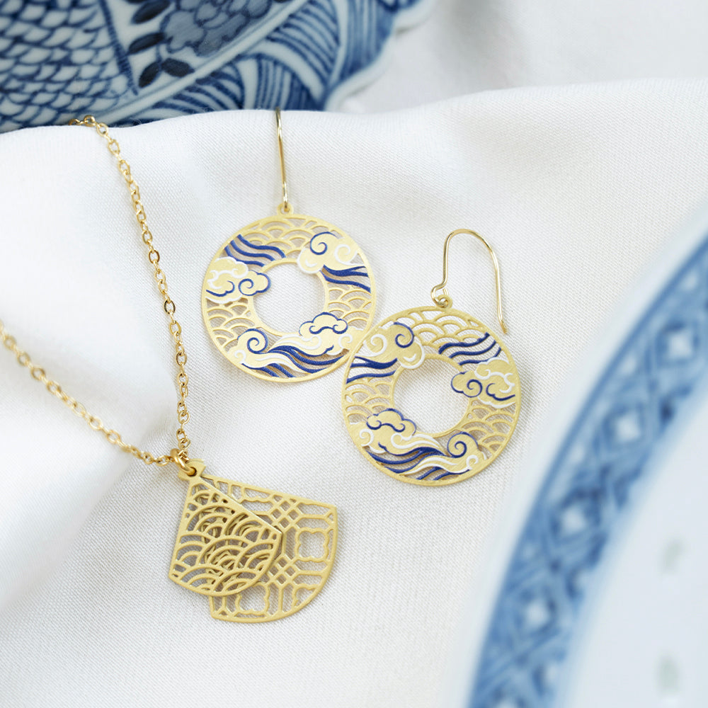 Fan Necklace