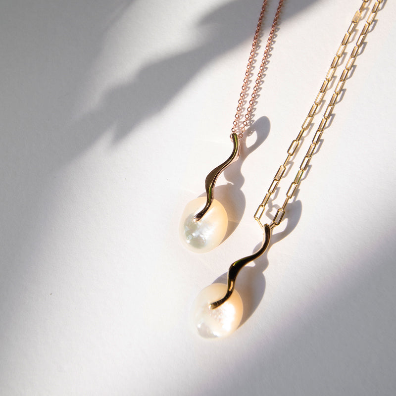 Fluid Pearl Necklace