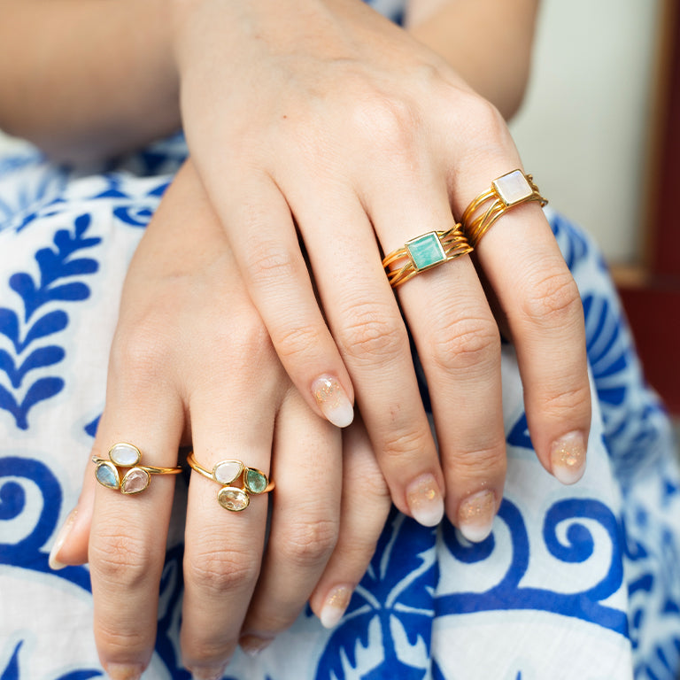 Wired Ring with Square Gem