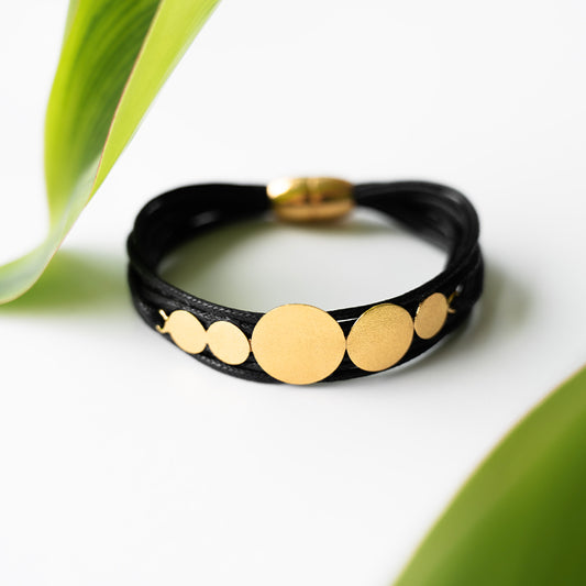 Black Gold Circles Stacked Bracelet