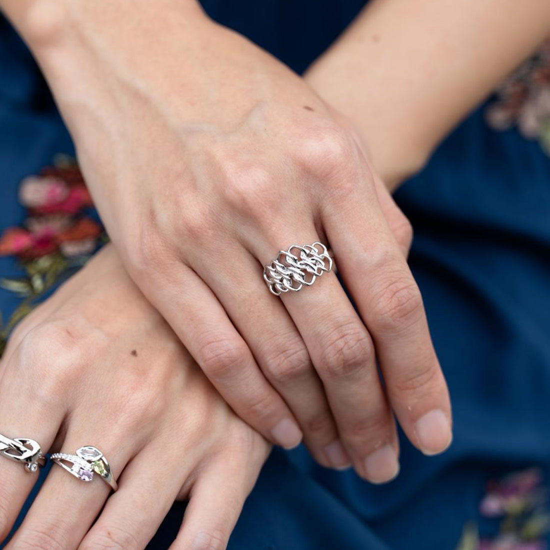 Interlace Ring