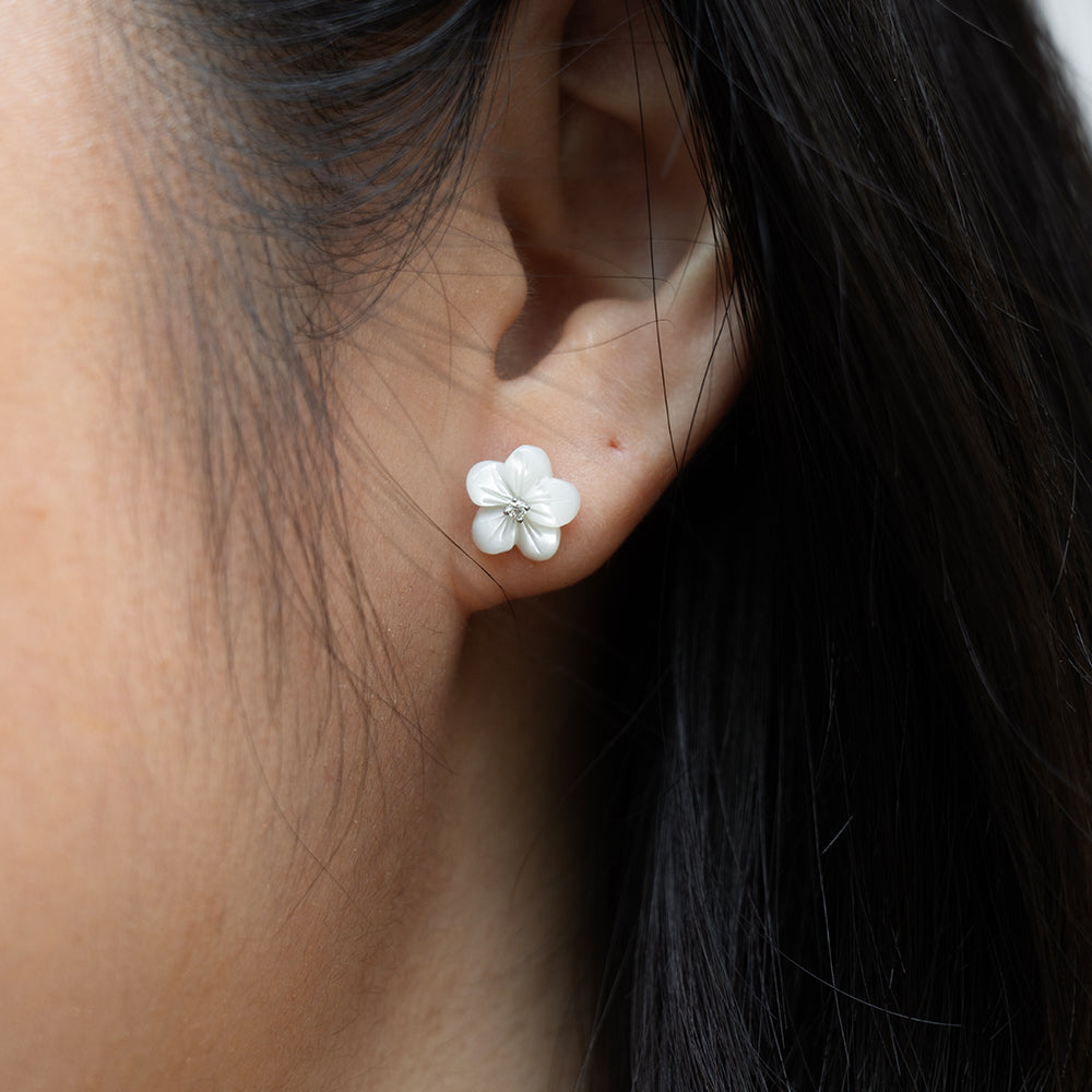Small Mother of Pearl Flower Studs