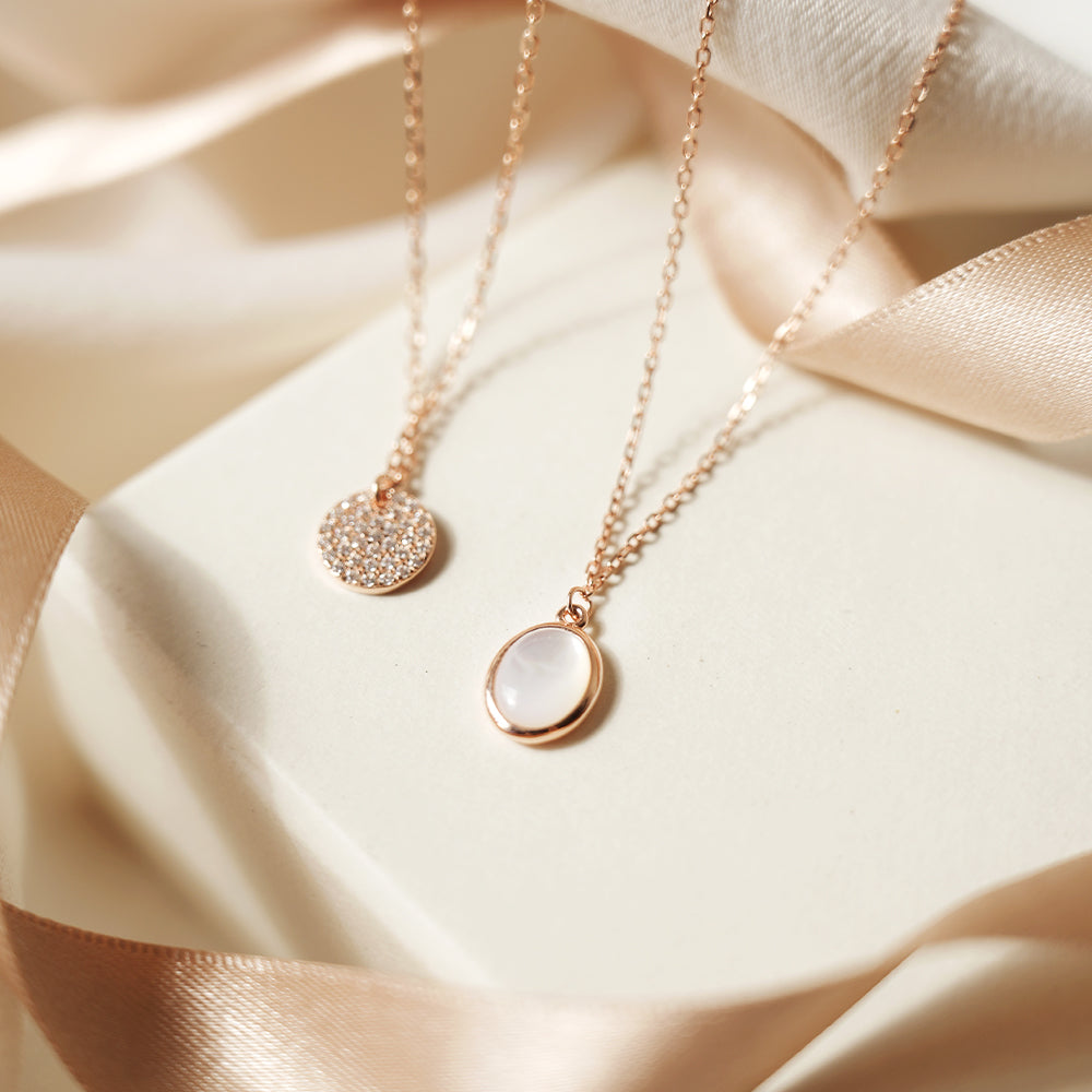 Oval Mother of Pearl Necklace