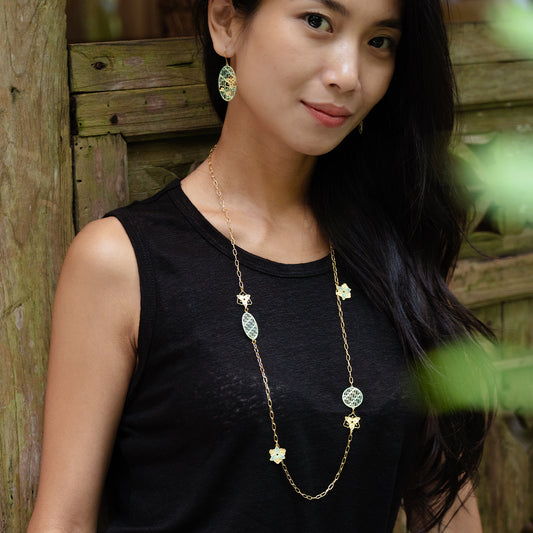 Parang Floral Necklace
