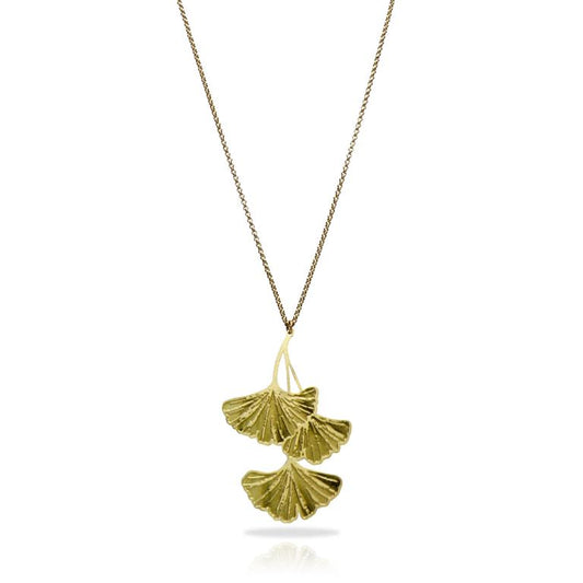 RAS Ginkgo Biloba Engraved Short Pendant Necklace