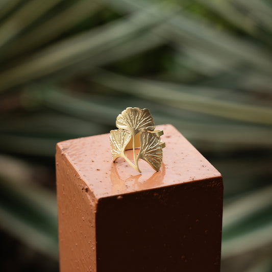 RAS Ginkgo Biloba Engraved Ring