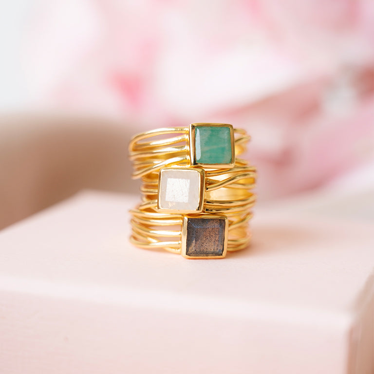 Wired Ring with Square Gem