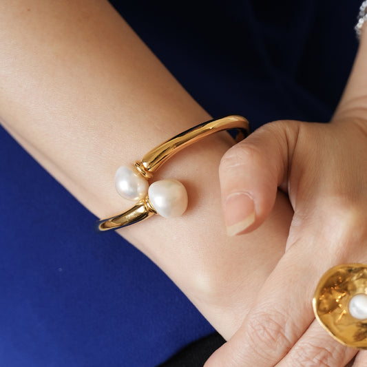 Velatti Twisted Double Freshwater Pearl Cuff