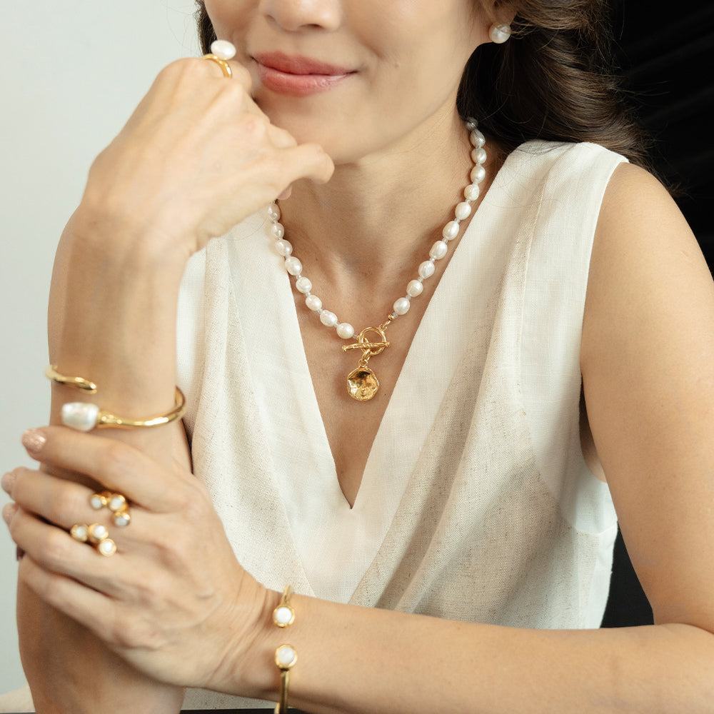 Velatti Freshwater Pearl Necklace with Toggle