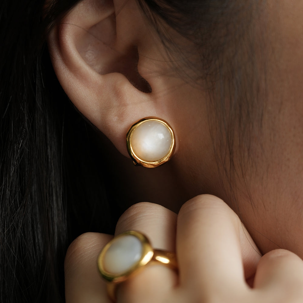 Velatti Gemstone Circle Clip Studs