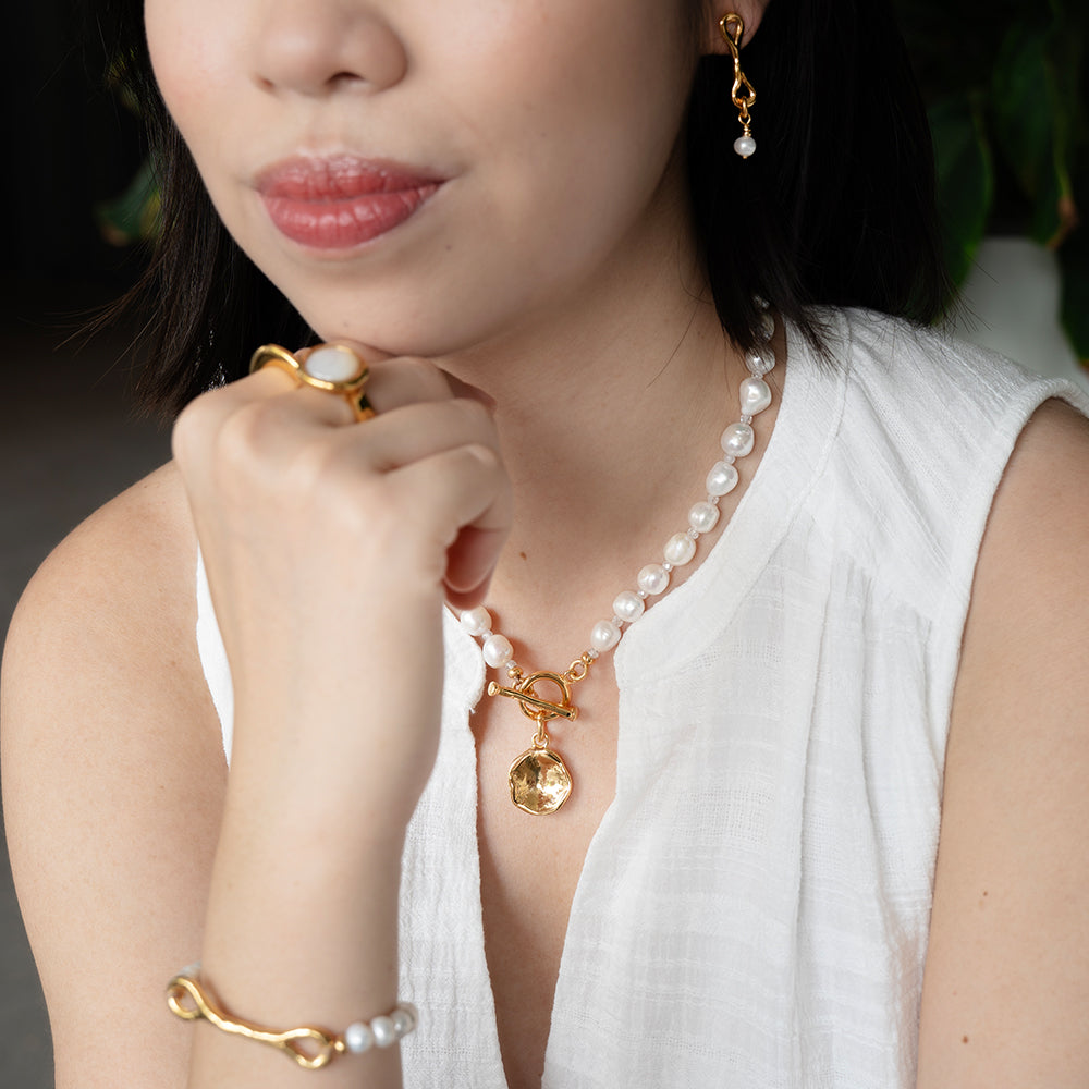 Velatti Freshwater Pearl Necklace with Toggle