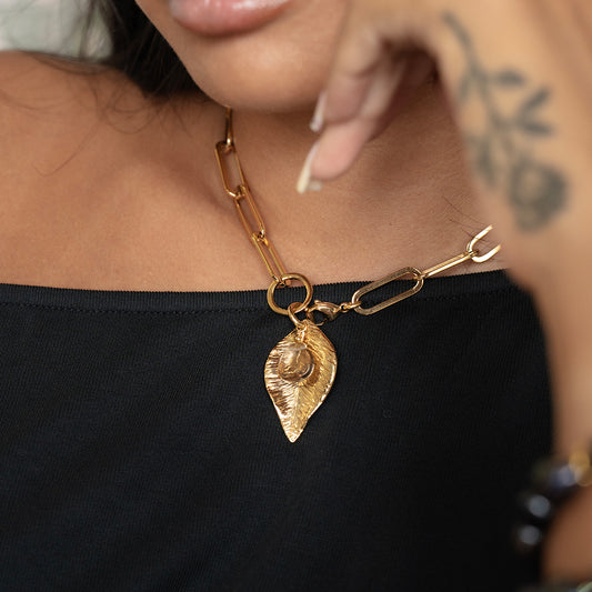 Velatti Leaf Charm Link Necklace with Gemstone