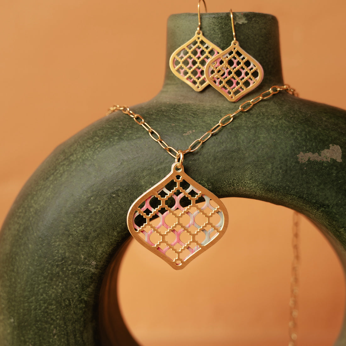 Woven Leaves Necklace