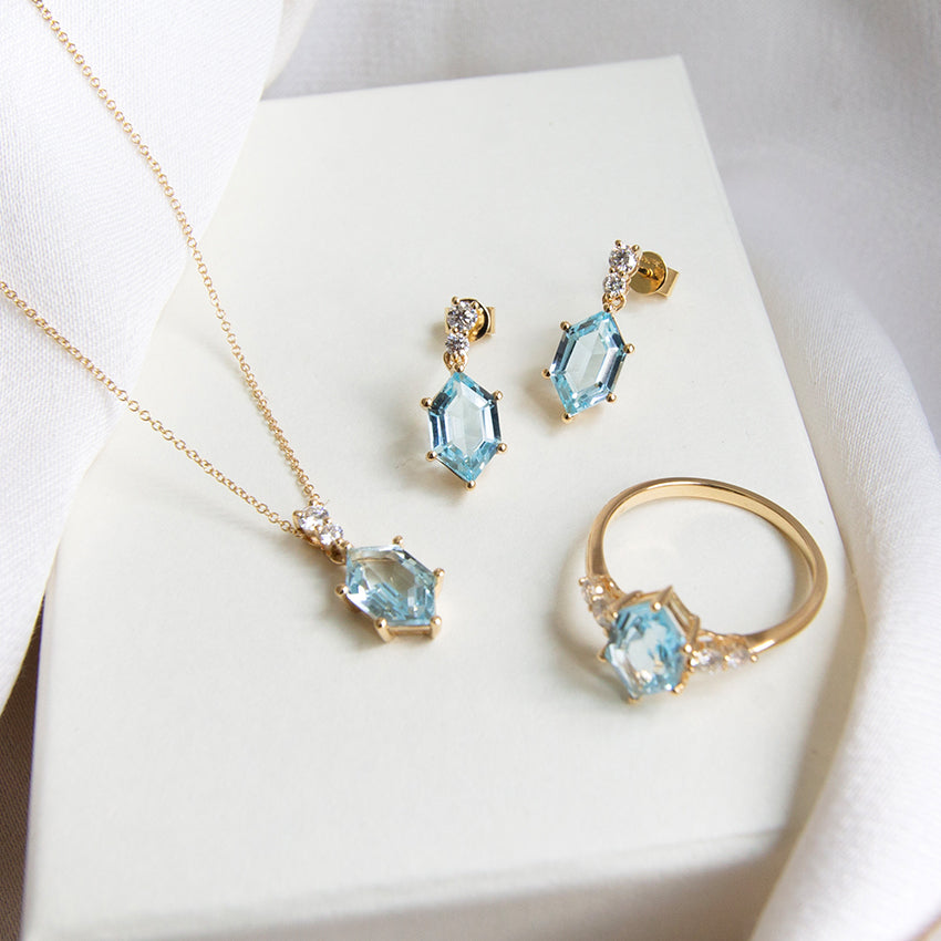 Blue Topaz & Diamond 18k Gold Necklace