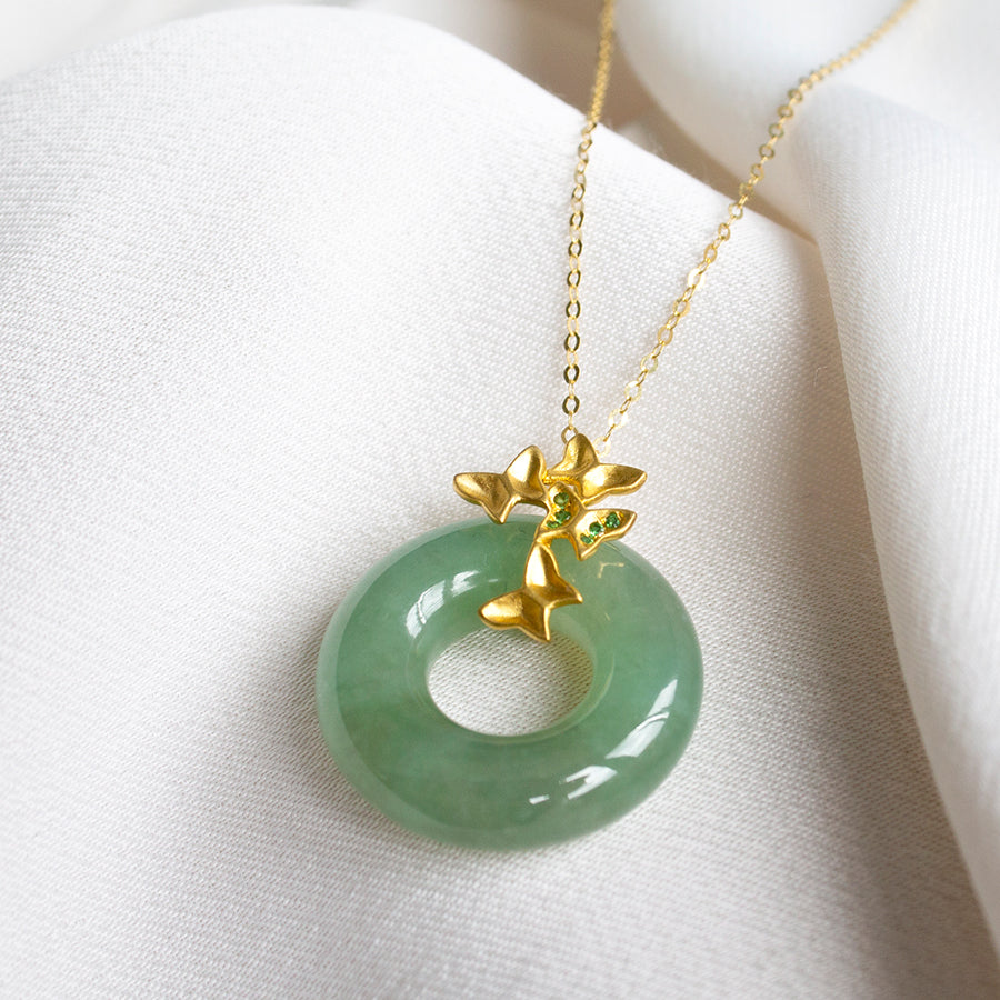 (PRE-ORDER) Jade Donut with Butterflies 18K Gold Necklace