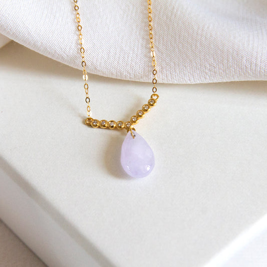 (PRE-ORDER) Lavender Jade and V Diamond 18k Gold Necklace