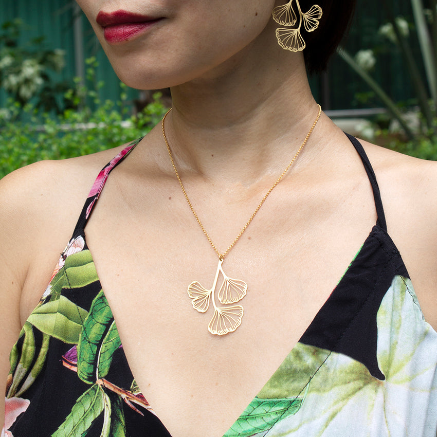 RAS Ginkgo Biloba Short Pendant Necklace