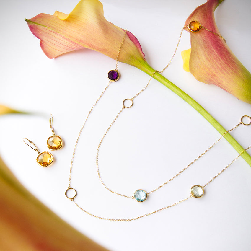 Mixed Gems and Circle 18k Gold Necklace